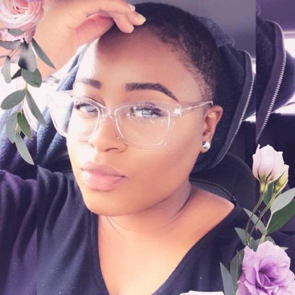 Profile Picture of Stacey Shavers (@sshaverswalker) on Poshmark
