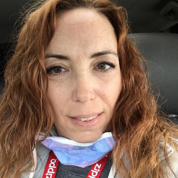 Profile Picture of Kelly Birdsall (@dulfin33) on Poshmark