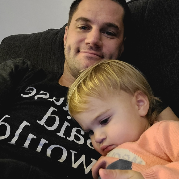 Profile Picture of Jeremy Simmons (@jeremysimmon640) on Poshmark