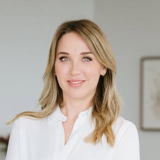 Profile Picture of Elizabeth Chance, MD (@drchanceplasticsurgery) on Instagram