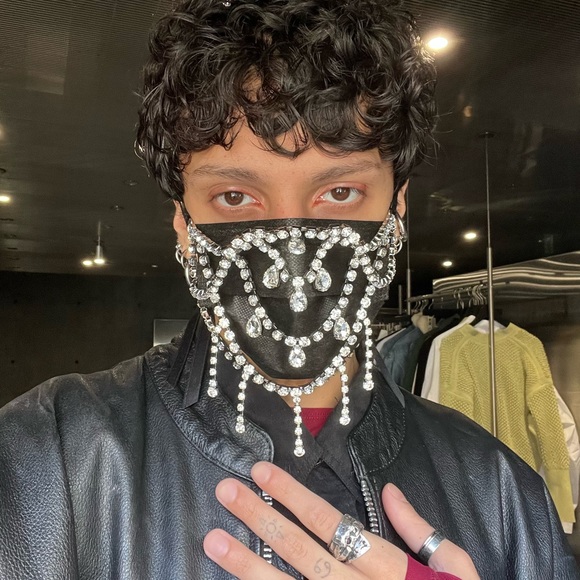 Shahzaib Sultan - Poshmark Profile Picture of Shahzaib Sultan (@dreamboycloset) on Poshmark