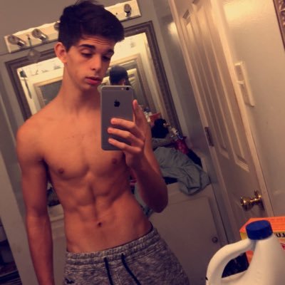 Profile Picture of Nathan Hawthorne (@NateDogg_Savage) on Twitter