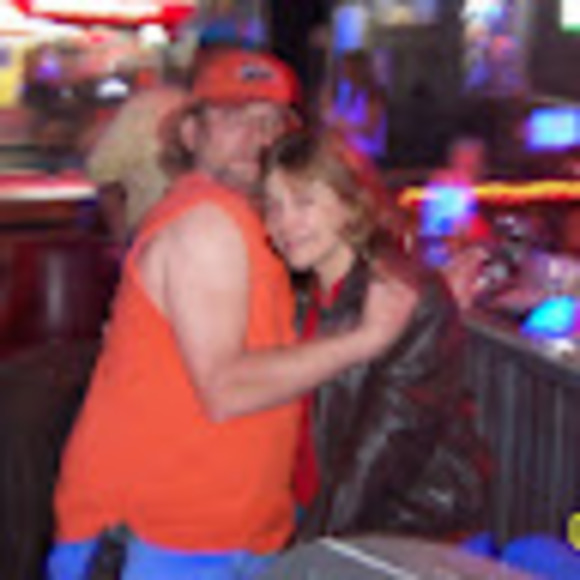 Profile Picture of Susan Sansom (@susandsansom1) on Poshmark