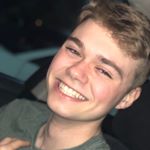 Profile Picture of Chaz Moore (@eroomzahc) on Instagram