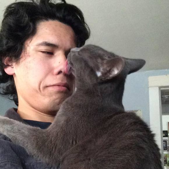 Profile Picture of Steven Loredo (@idontlikenames) on Poshmark