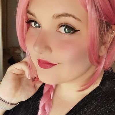 Profile Picture of Tamara (@xTamsel) on Twitter