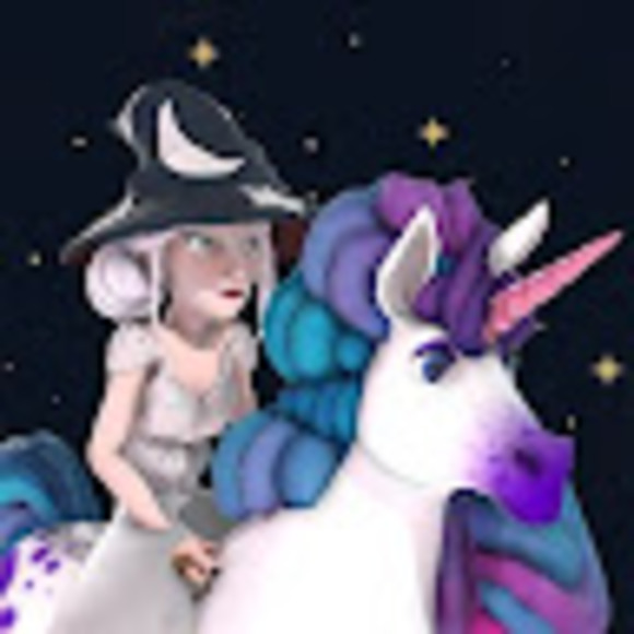 Profile Picture of Darkside Warlock (@blueeyedsnowfox) on Poshmark