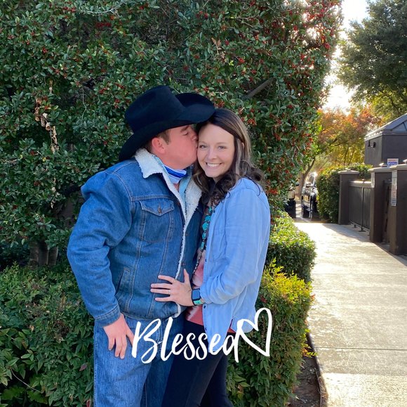 Profile Picture of Kayce Villines (@kaycevillines) on Poshmark