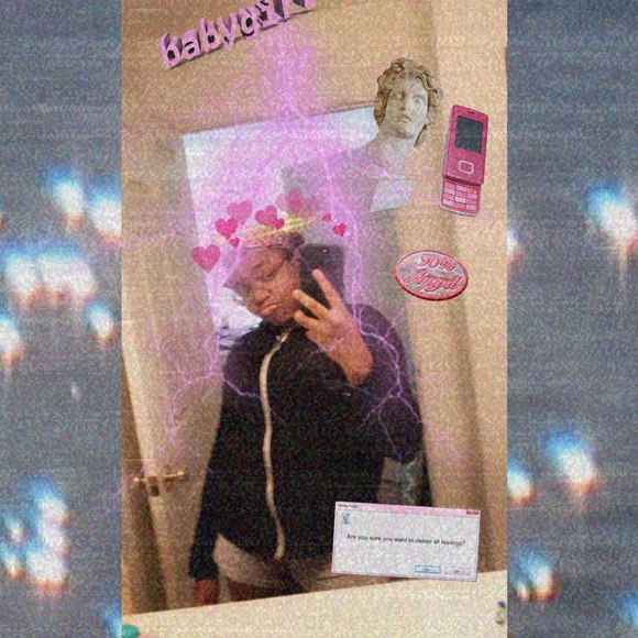 Profile Picture of Brianei Mabin (@90sbabee) on Poshmark