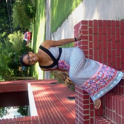 Profile Picture of Robin Whetstone (@miss2pocket) on Twitter
