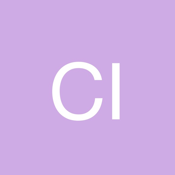 Profile Picture of Christine Inzana (@cinzana) on Poshmark