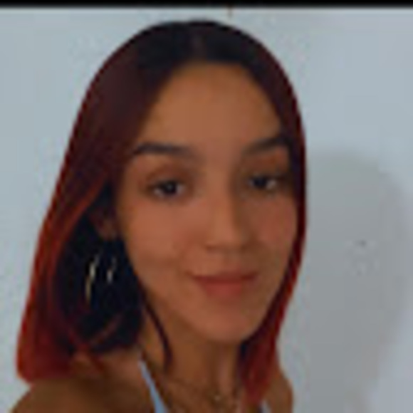 Profile Picture of Sol Perez (@sollucia18) on Poshmark