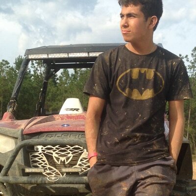 Profile Picture of Nick Fortunato (@aflyingpenguin7) on Twitter