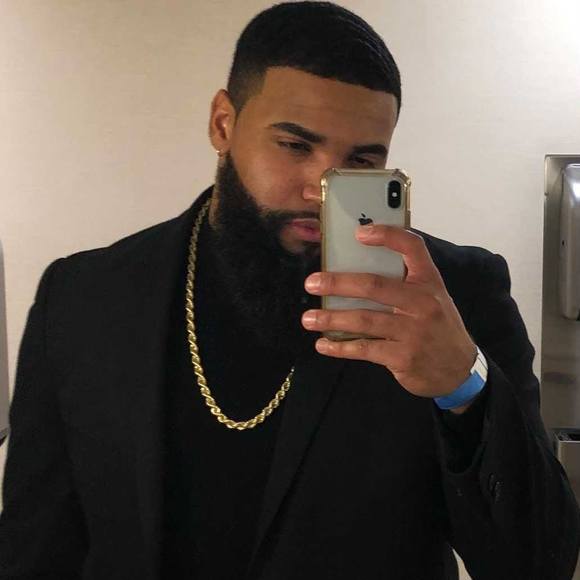 Profile Picture of Zack Badohu (@zacharybadohu) on Poshmark