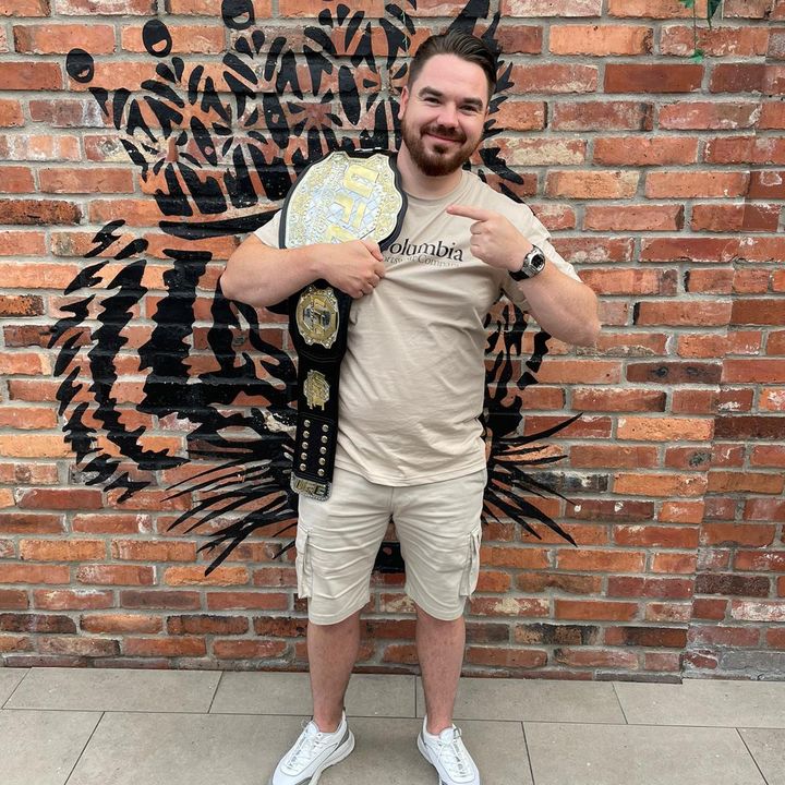 Profile Picture of Scott Bradley (@bradderzfam93) on Tiktok