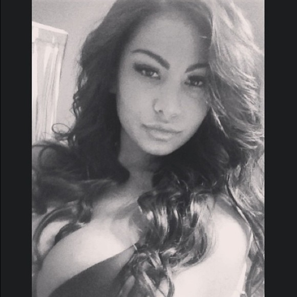 Profile Picture of Jade Ramey (@jadeybaby) on Poshmark
