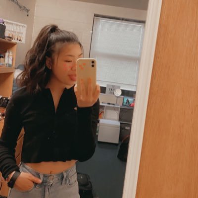 Profile Picture of Amanda Lin (@amandaylin_) on Twitter