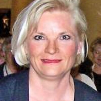 Profile Picture of Tracy Jacobsen (@tracyjsd) on Twitter