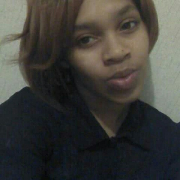 Profile Picture of Fredericka Moore (@lovinallmykids3) on Poshmark
