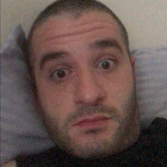 Profile Picture of Giorgi Robakidze (@roba91) on Poshmark