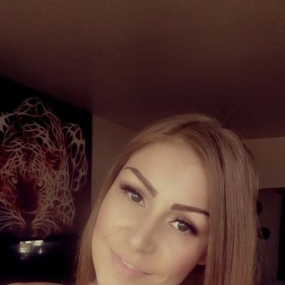 Harmony Benasi - Poshmark Profile Picture of Harmony Benasi (@harmonybenasi) on Poshmark