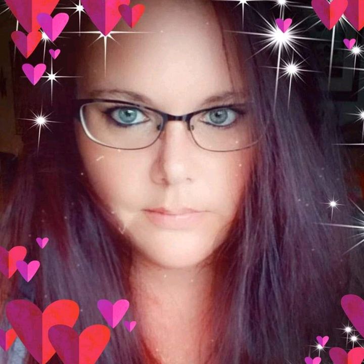 Profile Picture of tammytichko (@tammytichko) on Tiktok