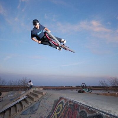 Profile Picture of Michel Bourgoin (@MikeBourgo) on Twitter