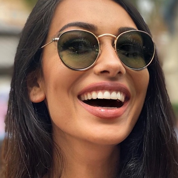Profile Picture of Sasha Hamdani (@sghrzf) on Poshmark