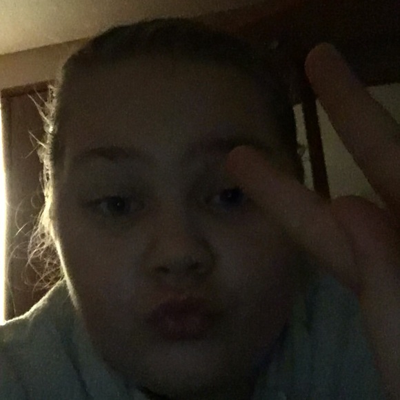 Profile Picture of Adriana Persica (@adriana_persica) on Poshmark