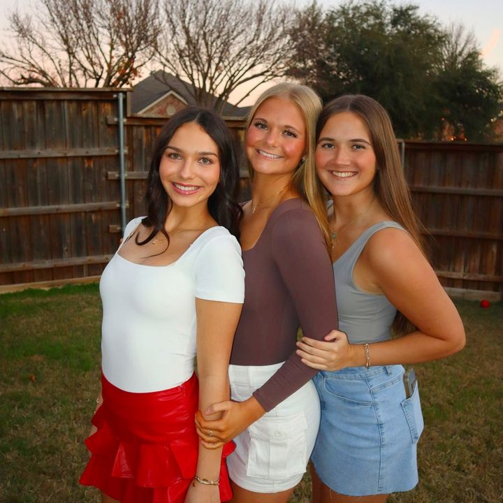 Profile Picture of Mac (@mackenzienelsonn) on Tiktok