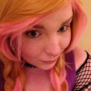 Profile Picture of Bella Luna (@sweetdeathkitty) on Myspace