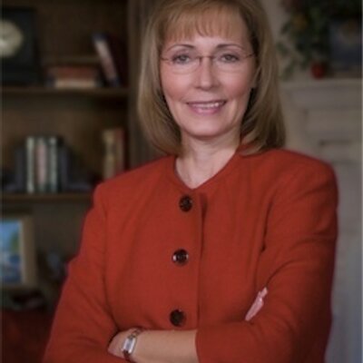 Profile Picture of Robin Rogers (@LuxurybyRobin) on Twitter