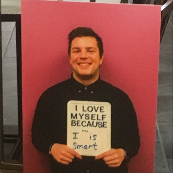 Profile Picture of Jonathan Kowiatek (@jlkowiatek) on Poshmark