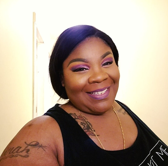 Profile Picture of Bashirah Darden (@matilda_21_69) on Poshmark