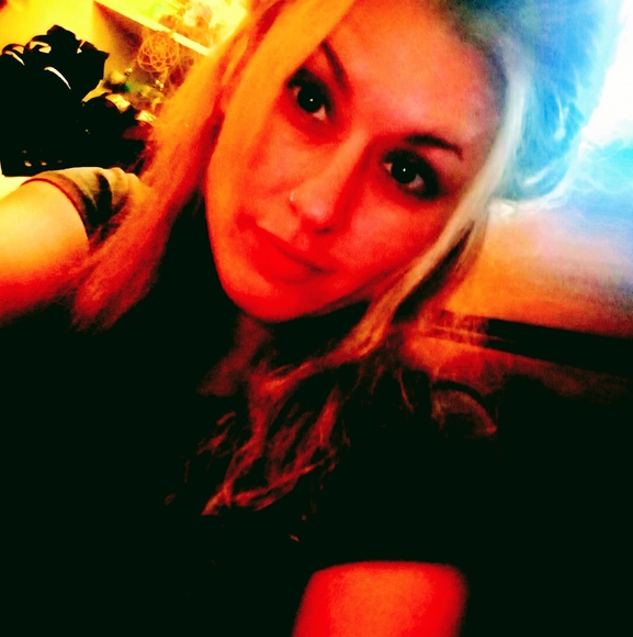 Profile Picture of Jennifer Soden (@jlee686) on Poshmark