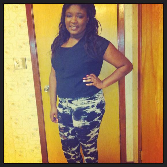 Profile Picture of Maya Richard (@mtricha) on Poshmark