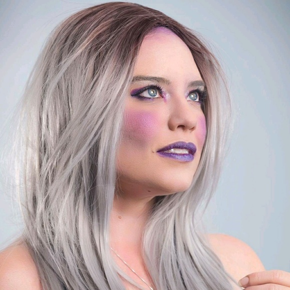 Heather M - Poshmark Profile Picture of Heather M (@hlmcenti) on Poshmark