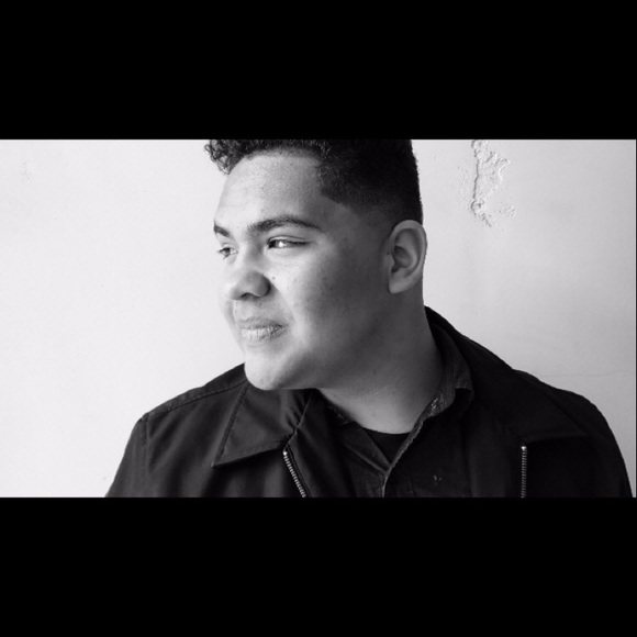 Profile Picture of Jesse Avelar (@jesse071117) on Poshmark