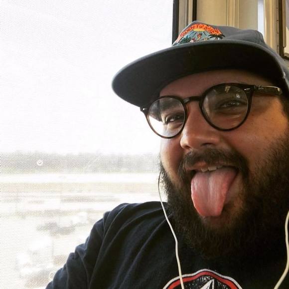 Profile Picture of Daniel Flores (@bam3055) on Poshmark