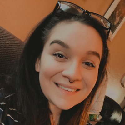Profile Picture of LisaGreb (@lisagreb2) on Twitter