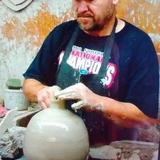 Profile Picture of Jeff Wilburn (@brownspottery1) on Twitter