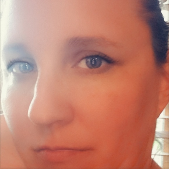 Profile Picture of Kristina Tegethoff (@hockeymomma2) on Poshmark