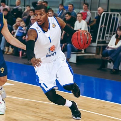 Profile Picture of Anthony Hilliard (@ahillvill3) on Twitter