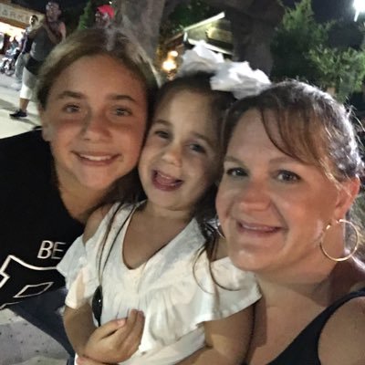 Profile Picture of Laura Calabrese (@LCalabrese1) on Twitter