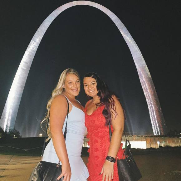 Lexi Bouck - Poshmark Profile Picture of Lexi Bouck (@lexilou14) on Poshmark