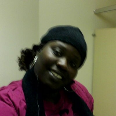 Profile Picture of Lillian Thompson (@Lboogieeboo) on Twitter