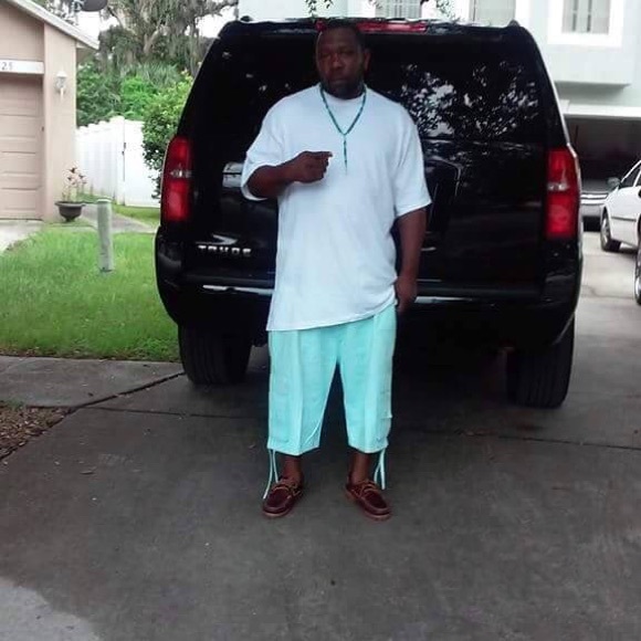 Profile Picture of David Dawson (@daviddawson628) on Poshmark