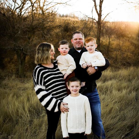 Profile Picture of Holly Hagan (@hhagan8) on Poshmark