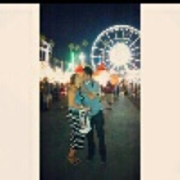 Vanessa Villalobos - Poshmark Profile Picture of Vanessa Villalobos (@villanessa) on Poshmark