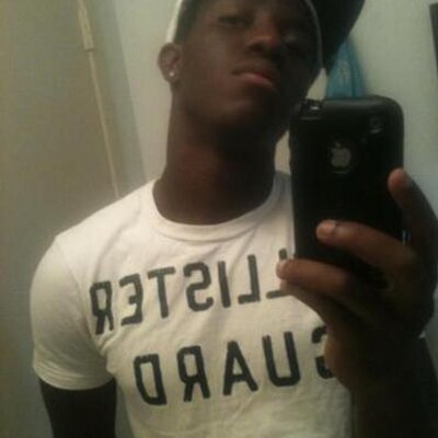 Profile Picture of Jesse Pettis (@Cocoa_Beaner) on Twitter